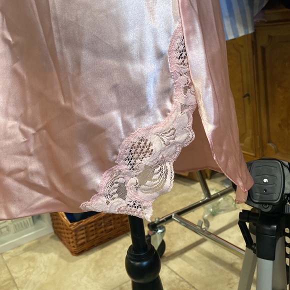 Victoria’s Secret Pink Lace Sleep Slip Nightie Lingerie 💝 - Picture 3 of 6